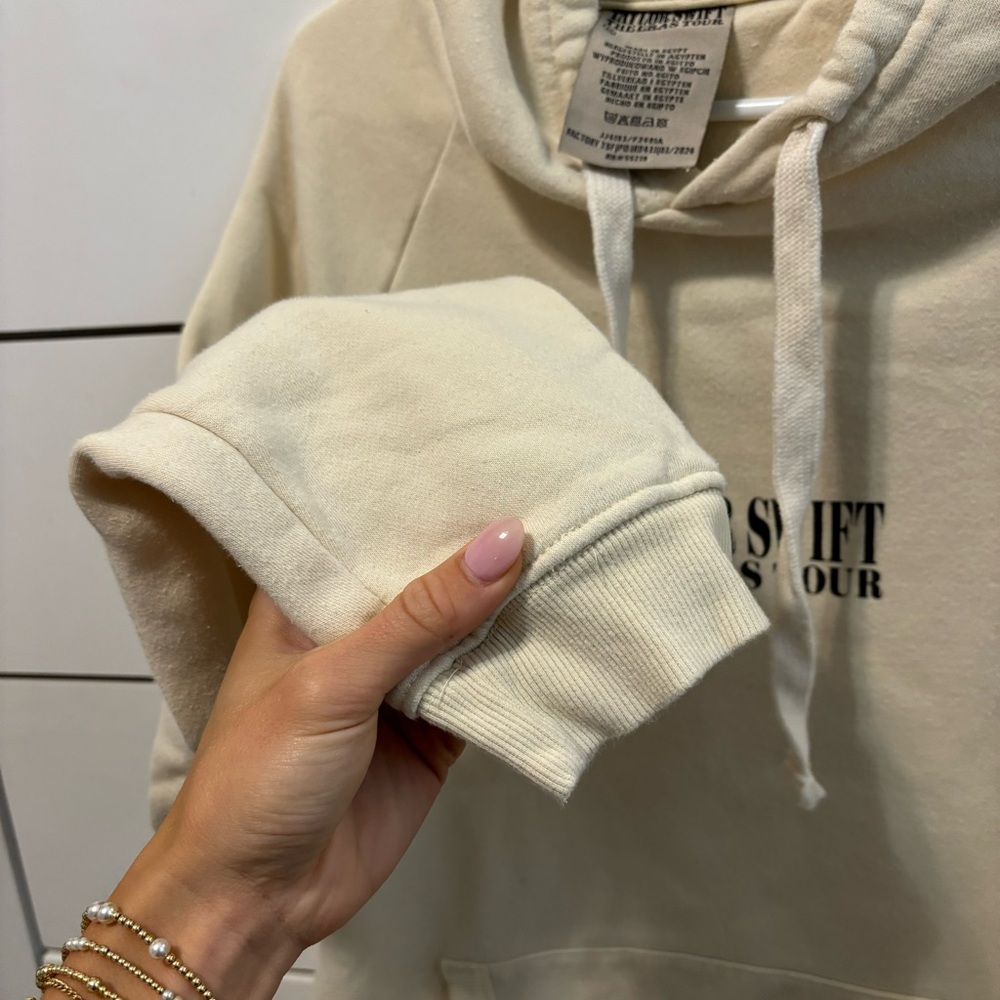 Taylor Swift The Era’s Tour Hoodie Sweatshirt Cream - Picture 7 of 7